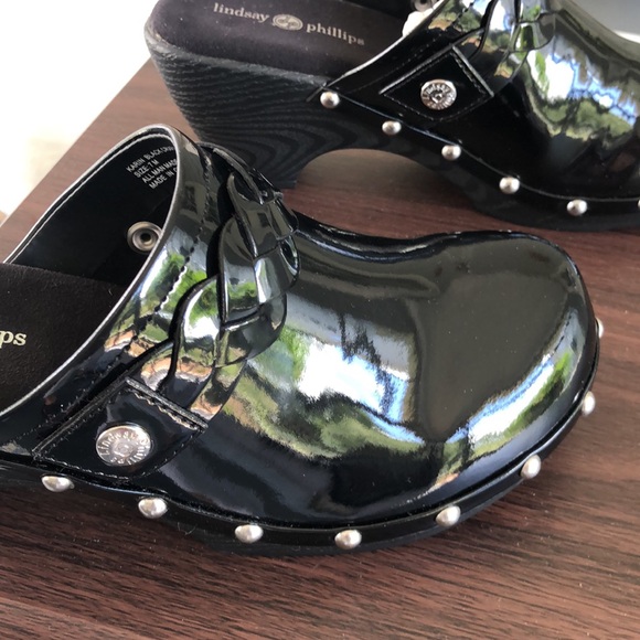 Lindsay Phillips Patent Leather clogs. 7M - Picture 5 of 8